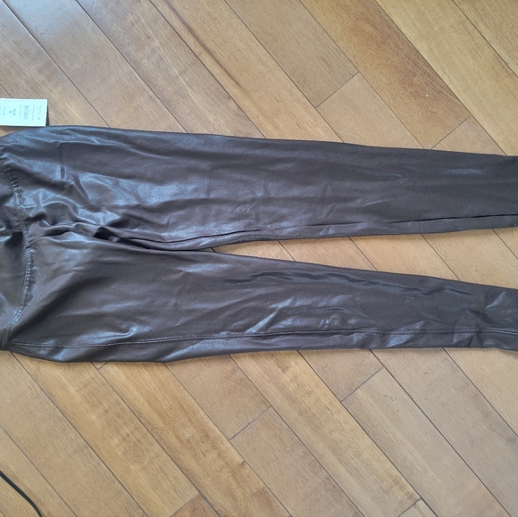 Time and Tru Faux Leather Leggings Brown High Rise Skinny Size S NWT - Picture 3 of 4